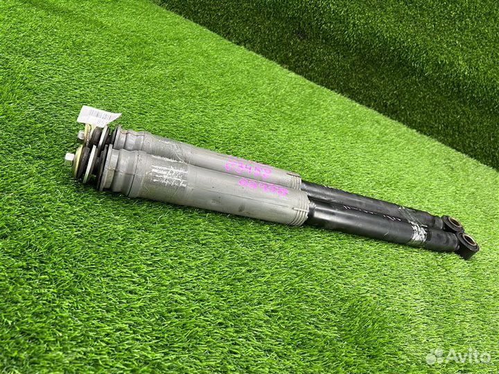 Амортизатор подвески 87 т.км. задний Toyota Noah