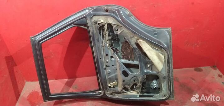 Сеат кордоба дверь задняя правая Поло 1 черная