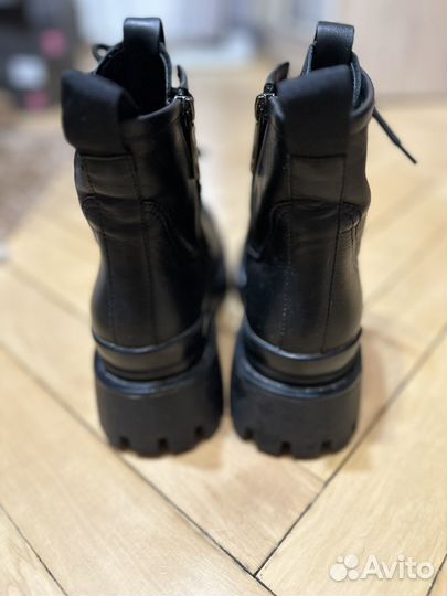 Ботинки женские tendance 39 р