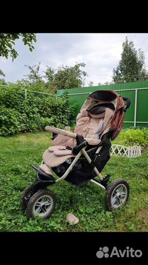Прогулочная коляска
