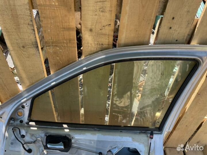 Дверь передняя правая Opel Vectra B