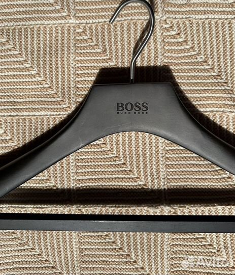 Вешалки плечики Hugo Boss