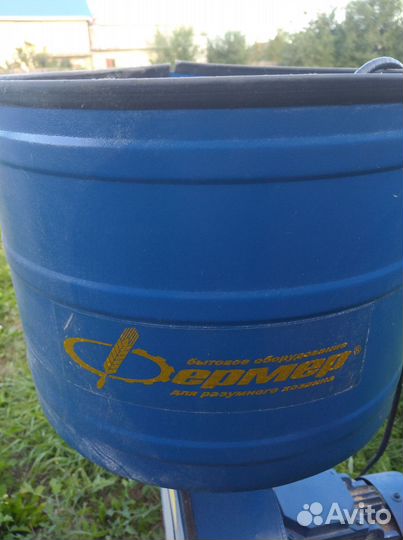 Зерно дробилка