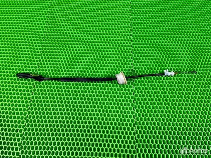 Трос замка двери задний правый Volkswagen Touareg