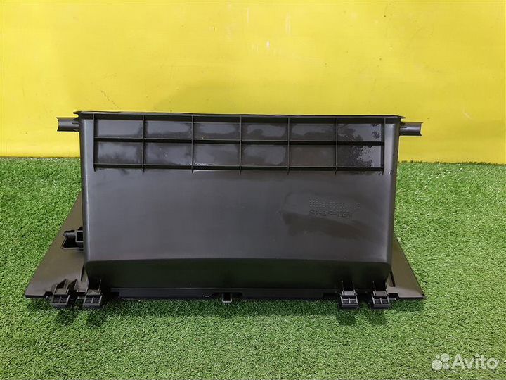 Бардачок Toyota Camry ASV70 2018 - Н. В