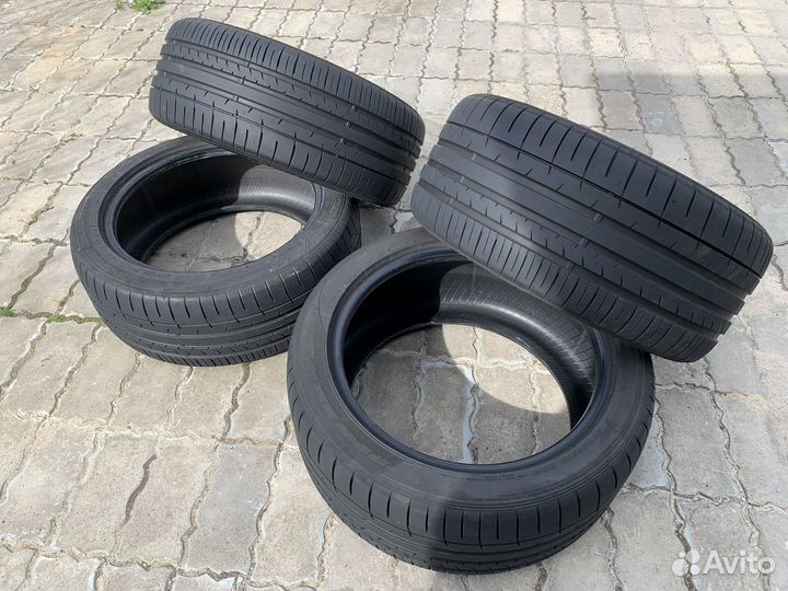 Dunlop SP Sport Maxx 050 DSST CTT 245/45 R18 и 275/40 R18 96W