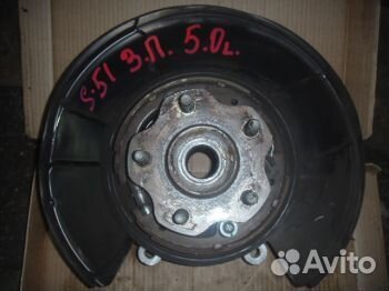 Кулак задний правый 430181CA0A