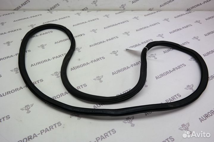 Уплотнитель Audi A4 B9 2015-2023