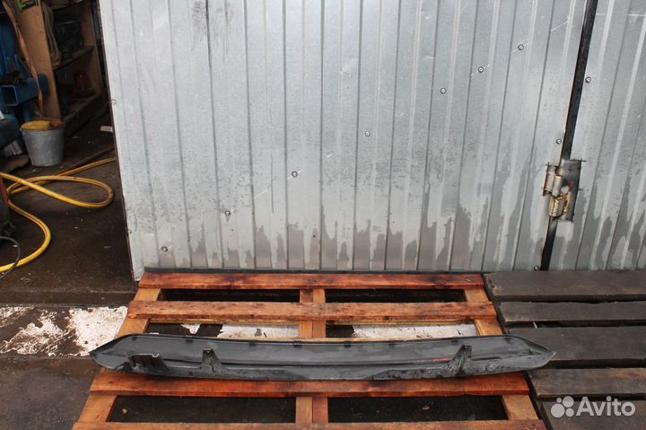 Накладка заднего бампера toyota highlander II