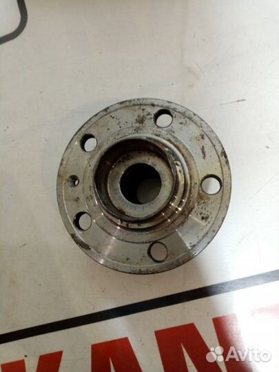 Подшипник ступицы переднего колеса Volkswagen Polo