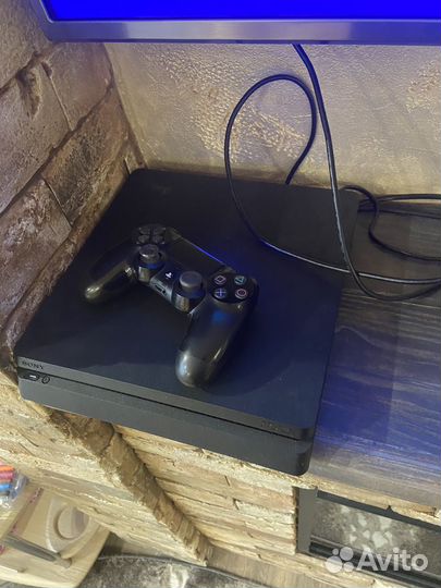 Sony PS4 slim 1tb