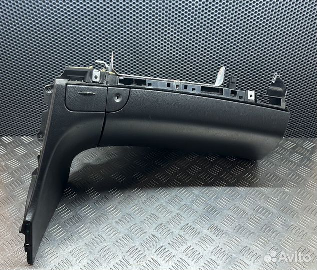 Бардачок Mercedes-Benz W211