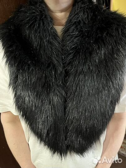 Шапка и накладной воротник из искусственного меха