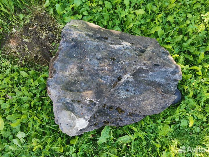 Лунный камень