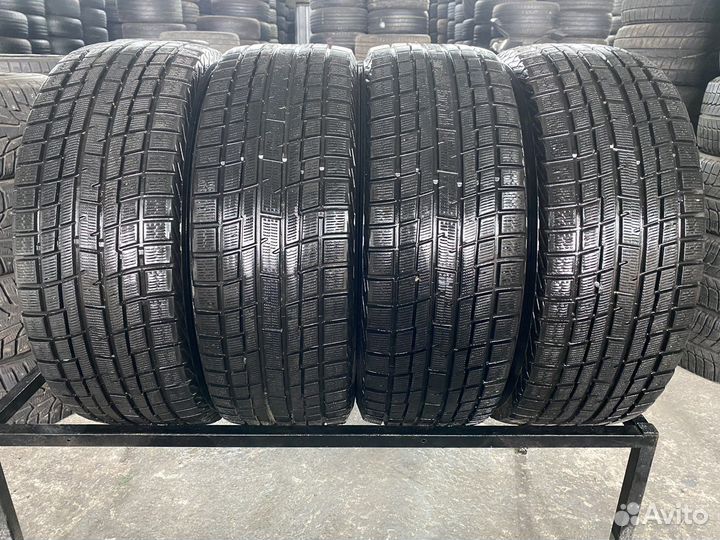 Yokohama Ice Guard IG30 215/55 R17