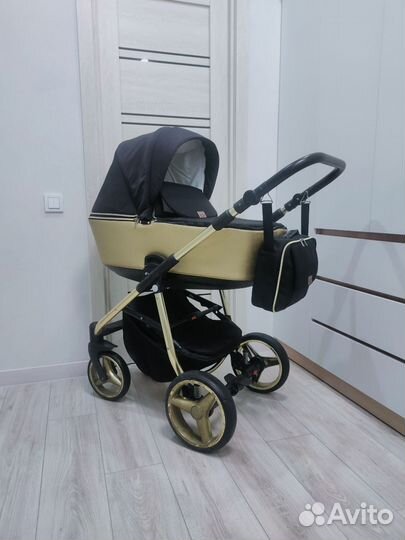 Коляска Adamex Reggio 3 в 1