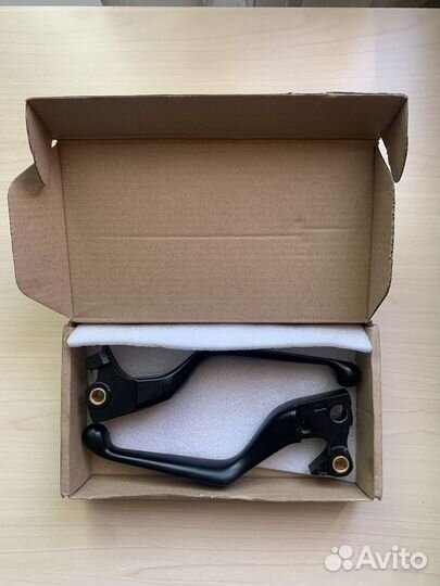 Рычаги тормоза и сцепления Harley Davidson 04-13