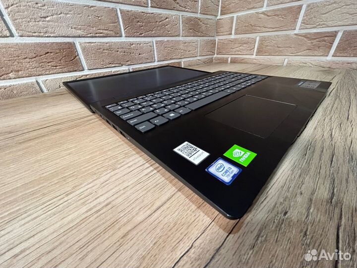 Lenovo S145-15IKB(core I3-7020U+MX110-2GB+SSD 256)