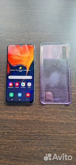 Samsung Galaxy A50, 4/64 ГБ