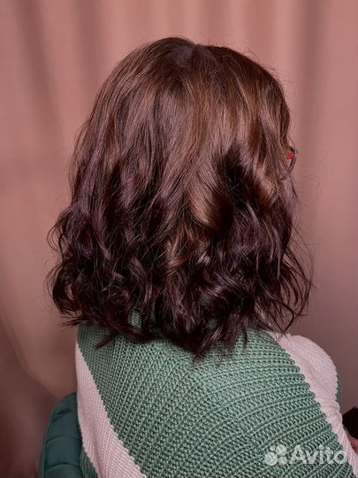 Стилист по прическам