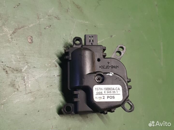 Ford focus 2 моторчик привода заслонки отопителя
