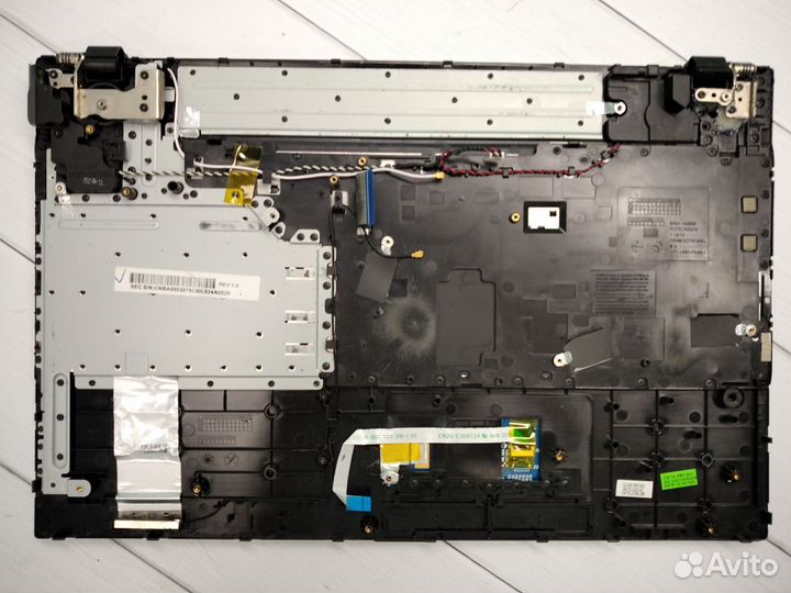 Корпус Samsung NP305V5A