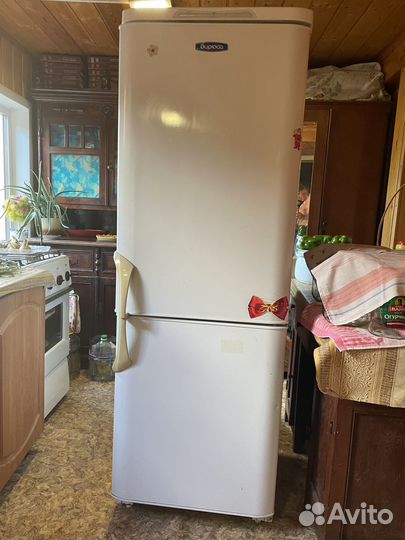 Холодильник Бирюса 133r