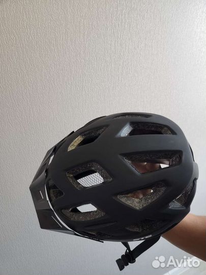 Велошлем взрослый