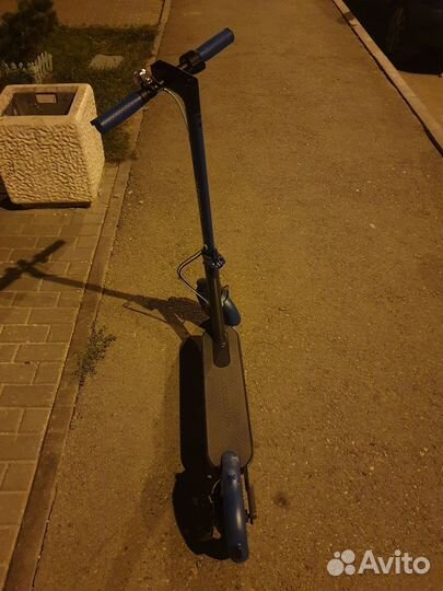 Электросамокат взрослый до 120 кг состояние нового