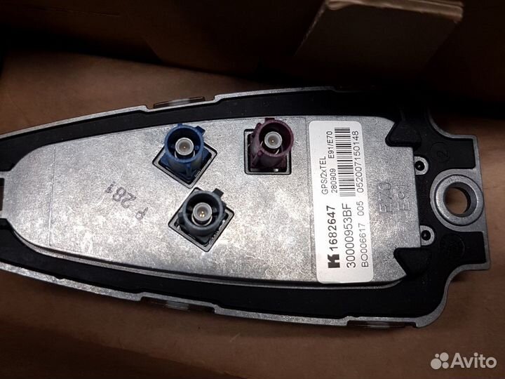 Антена на крышу плавник BMW