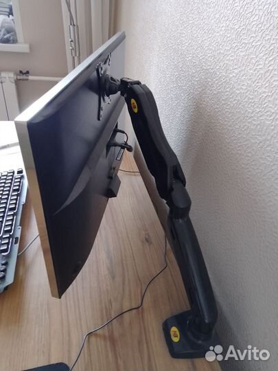 Монитор samsung 4k 28