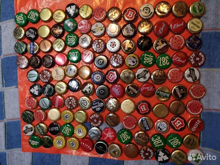 2500 Пивных крышек (кронен-пробки)