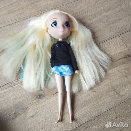 Кукла Алиса на шарнирах