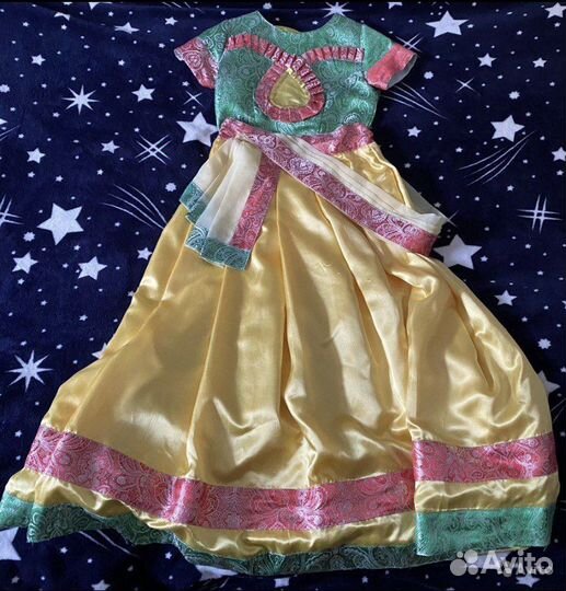 Костюм для индийских танцев