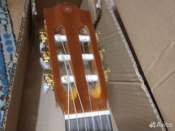 Новая гитара Yamaha C80 + чехол новый