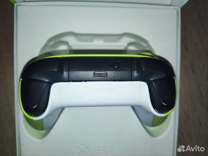 Геймпад Xbox Series Electric Volt