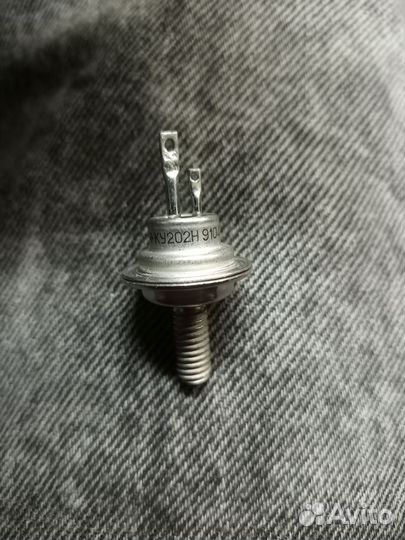 Тиристор ку 202 н