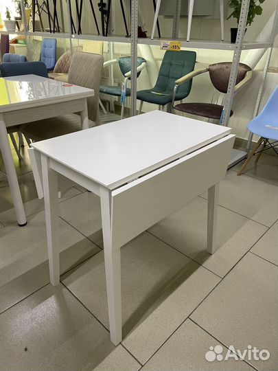 Кухонный стол из массива