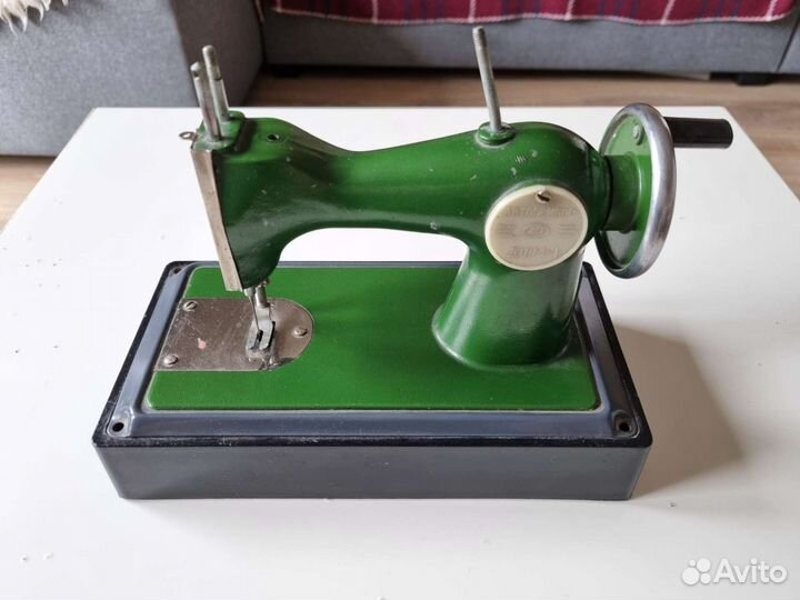 Швейная машинка игрушка