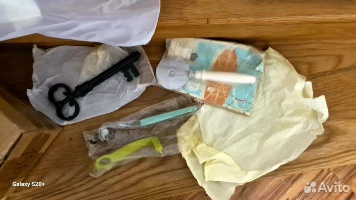 Утварь времен СССР коробкой