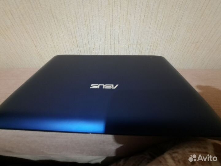 Ноутбук asus