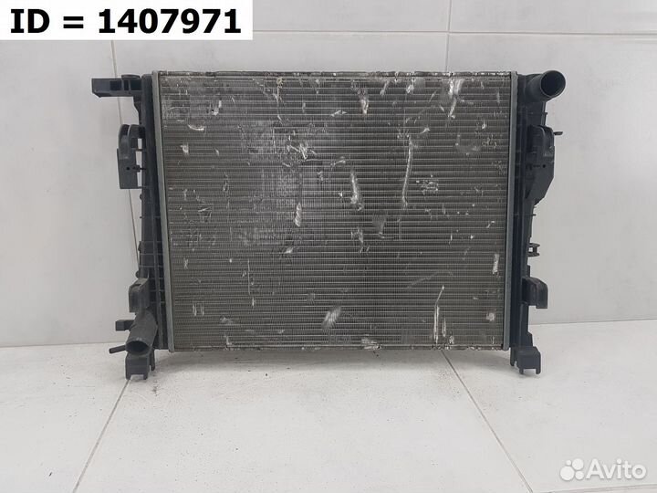 Радиатор охлаждения двигателя Renault Logan