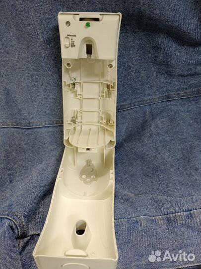 Автоматический диспенсер для освежителя Air wick