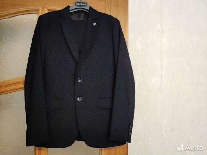 Школьный костюм