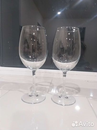 Бокалы для вина большие