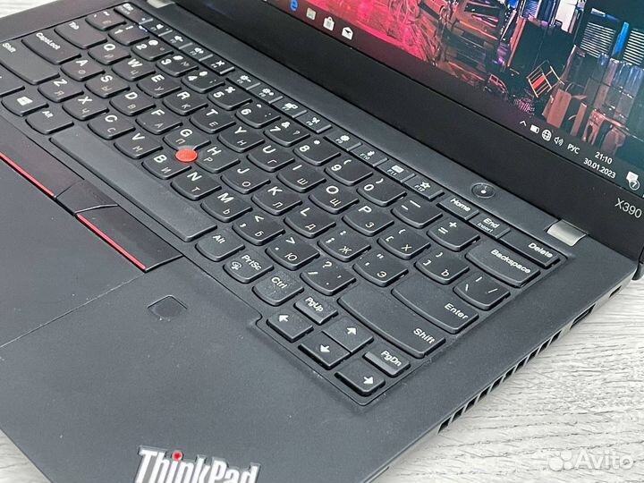 Безрамочный Lenovo X390 i5-8250U 8 SSD 256 FHD IPS