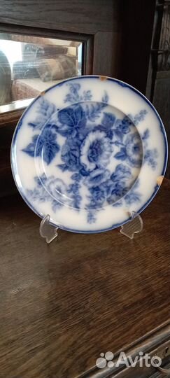 Тарелка Wedgwood Pearl Hollyhock, Англия, 19 век