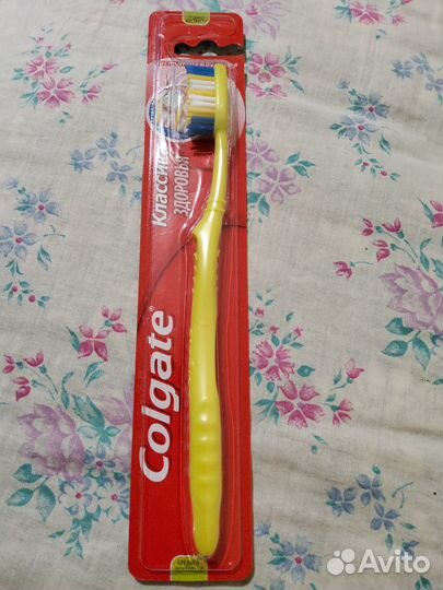 Зубная щетка