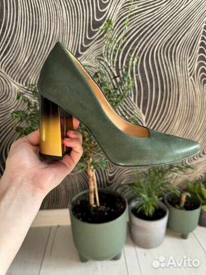 Натуральные туфли лодочки