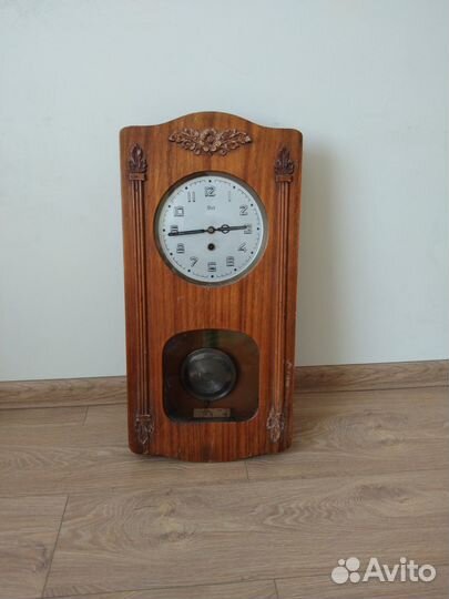Часы настенные с маятником СССР
